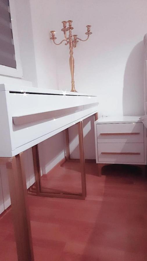Luxury Apartment Iva II Скопье Экстерьер фото