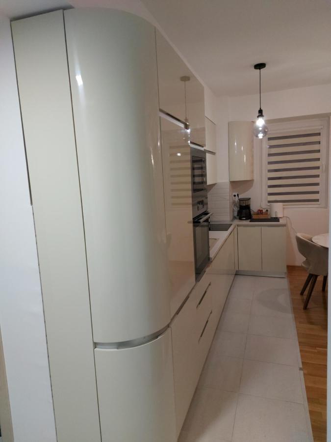 Luxury Apartment Iva II Скопье Экстерьер фото